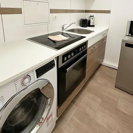 Διαμέρισμα Wohnen Auf Zeit Mit Aussicht *