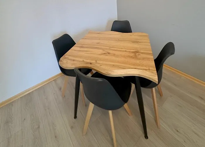 Διαμέρισμα Wohnen Auf Zeit Mit Aussicht *