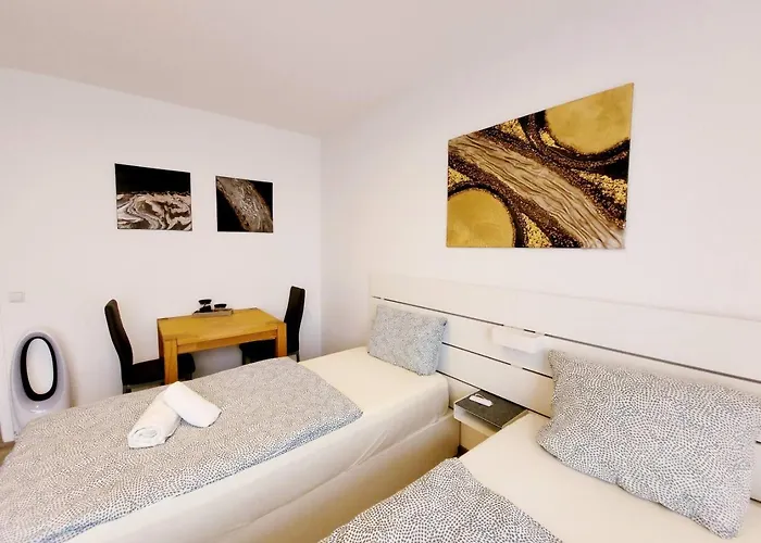 アパート Wohnen Auf Zeit Mit Aussicht ミュルハイム・アン・デア・ルール