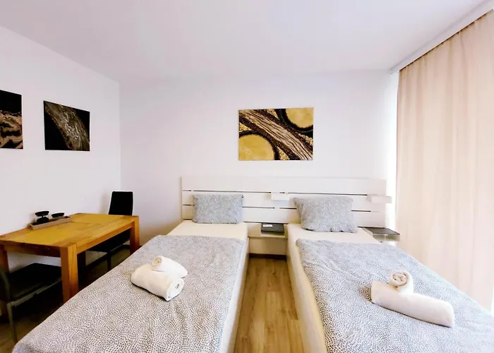 Wohnen Auf Zeit Mit Aussicht アパート ミュルハイム・アン・デア・ルール